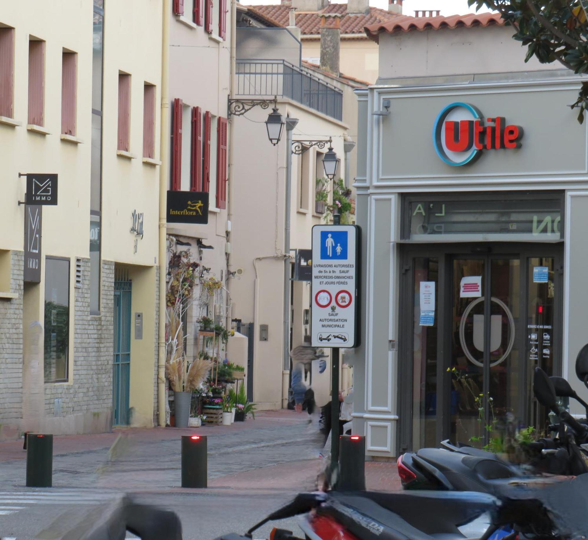 Sanary- La Vie Est Belle- Centre Ville 2 Minutes A Pied- Plage 5 Minutes Екстер'єр фото